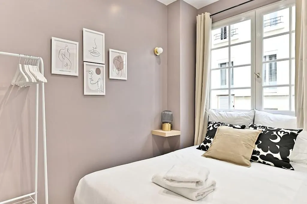 Place De La Nation Apartment Paris