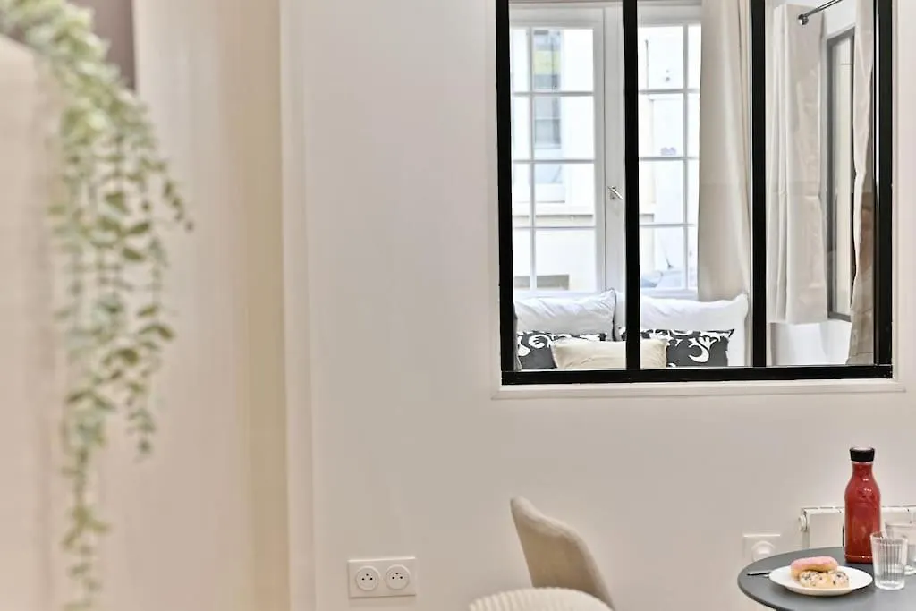 Apartman Place De La Nation