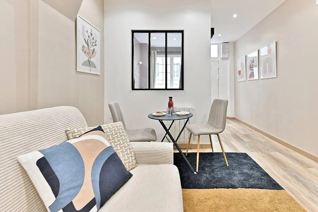 Apartman Place De La Nation